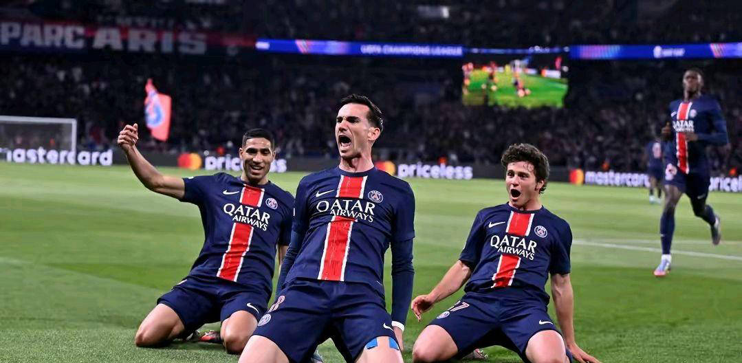 巴黎圣日耳曼再次闯入欧冠决赛：蓝军军团追寻荣耀的欧战情缘