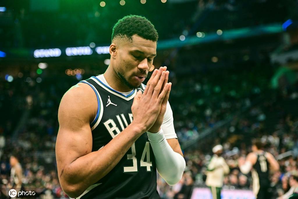 字母哥生涯首次对离开雄鹿持开放态度 火刺网鹕值得关注